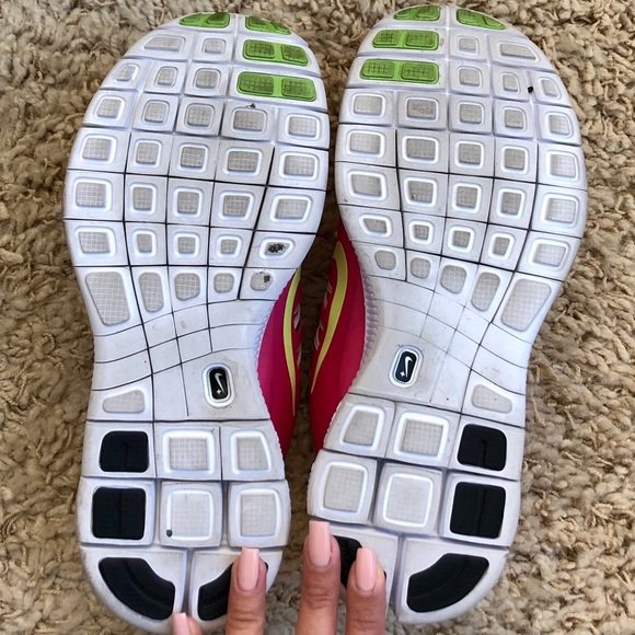 Nike Free Run 5.0 - Neon Pink/Yellow-Green - Picture 6 of 6